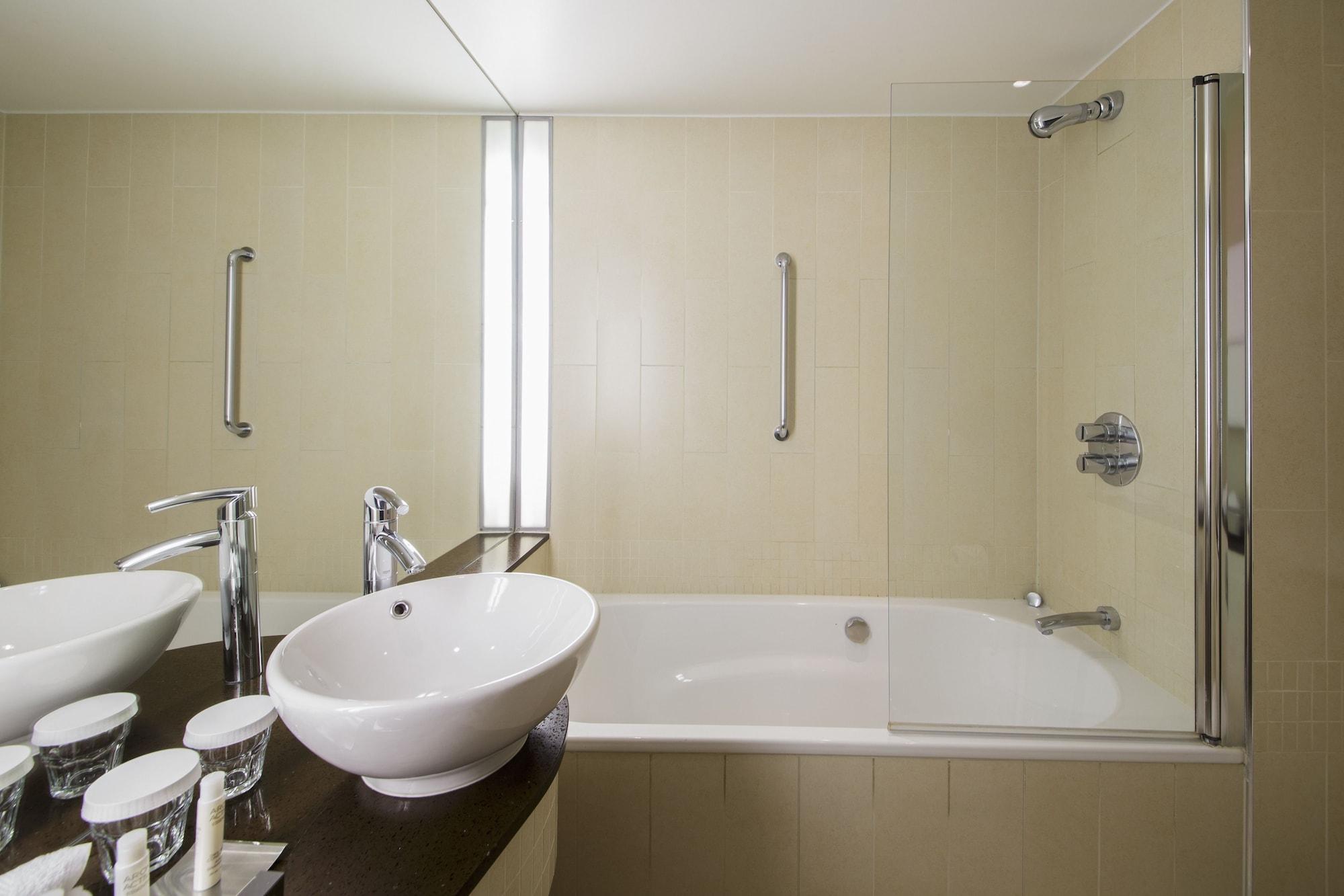 Hotel Doubletree By Hilton London Heathrow Airport Hounslow