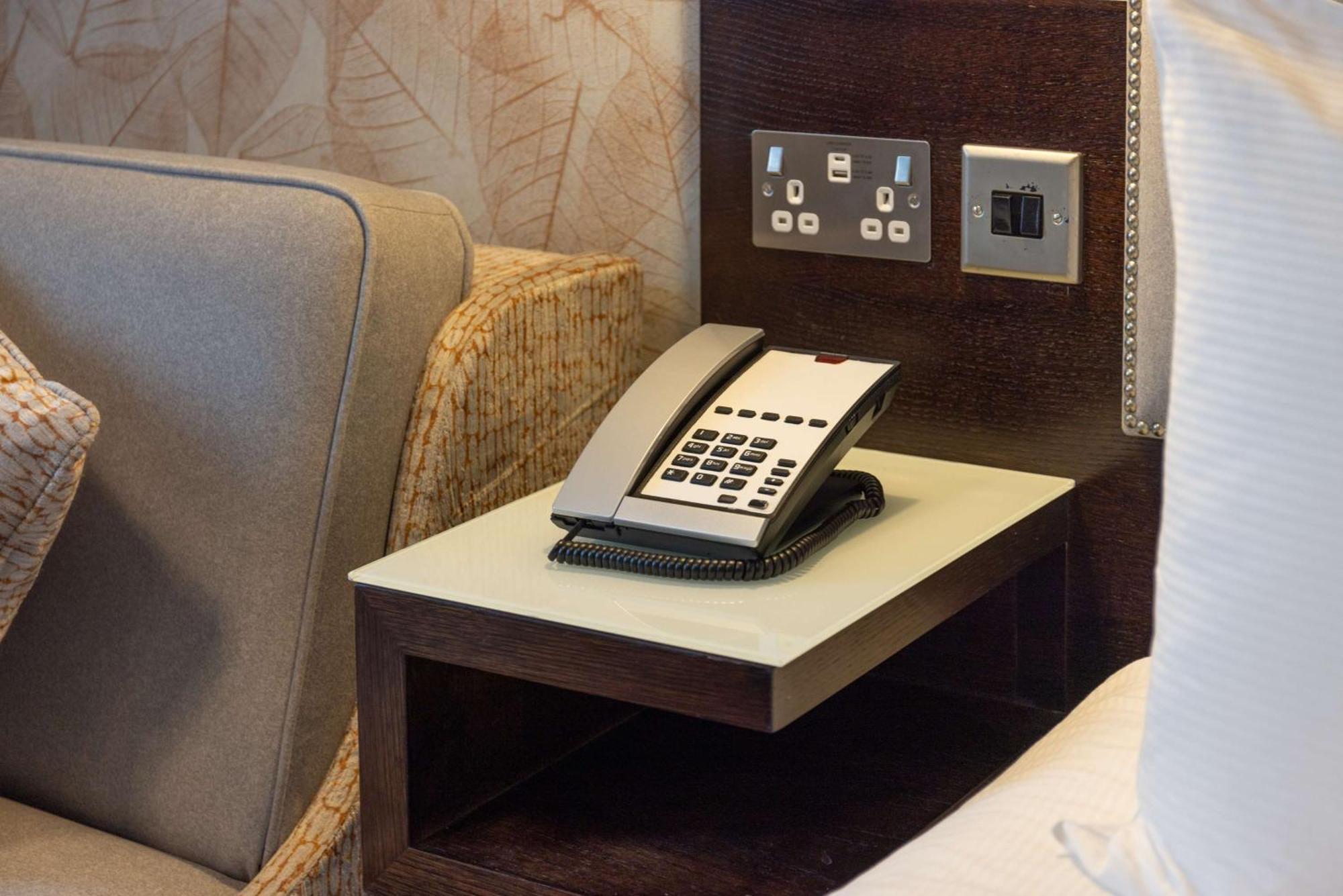 Doubletree By Hilton London Heathrow Airport 4*